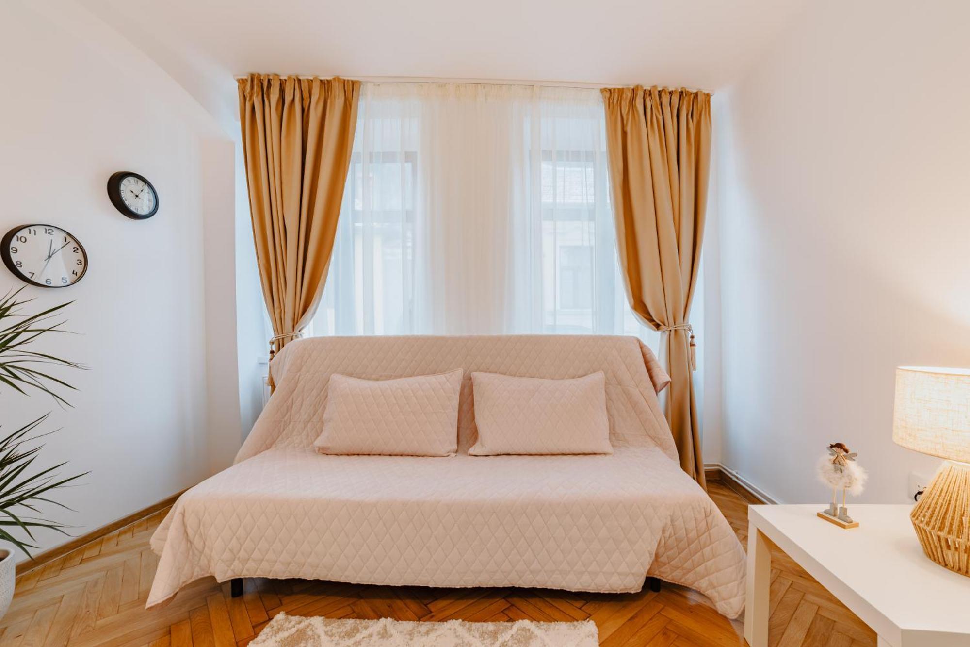 Anastasia Apartments With Parking Brasov Ngoại thất bức ảnh